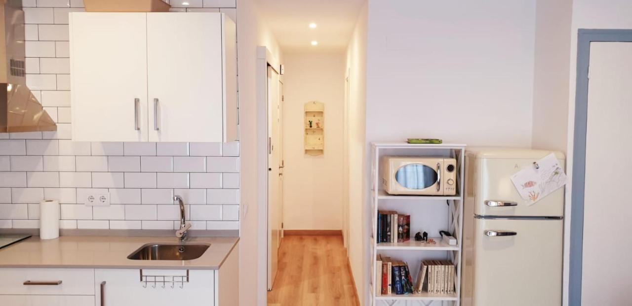 Апартаменты Apartamento Acogedor A 3 Minutos De La Playa Бланес Экстерьер фото