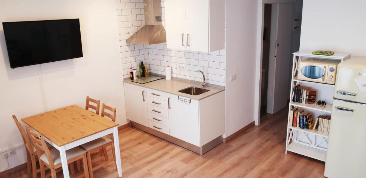 Апартаменты Apartamento Acogedor A 3 Minutos De La Playa Бланес Экстерьер фото